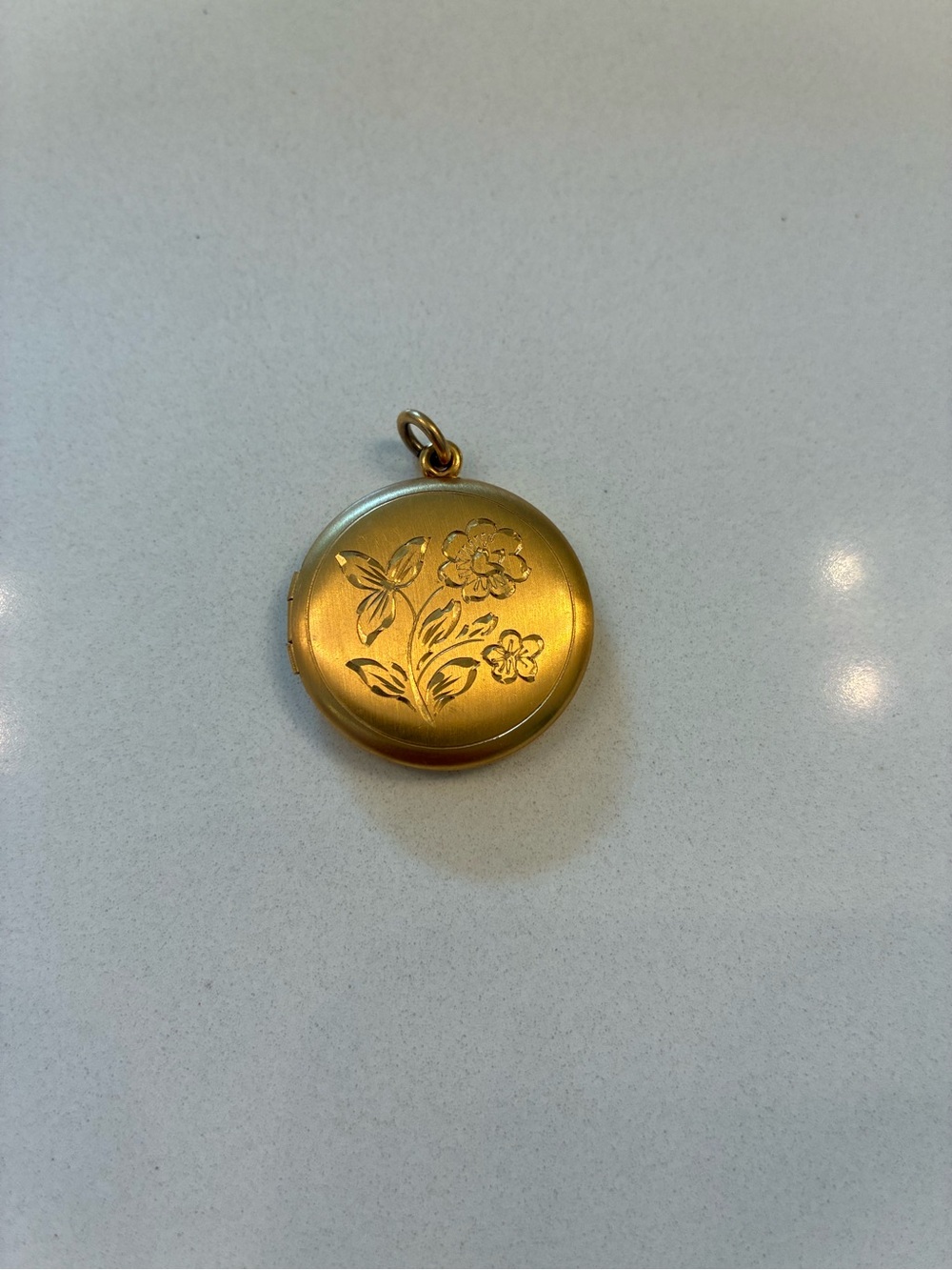 Vintage Gold filled  Floral Photo Locket Pendant WEHGF.